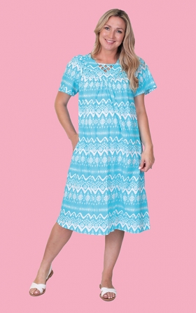 Printed Lattice Trim Lounger